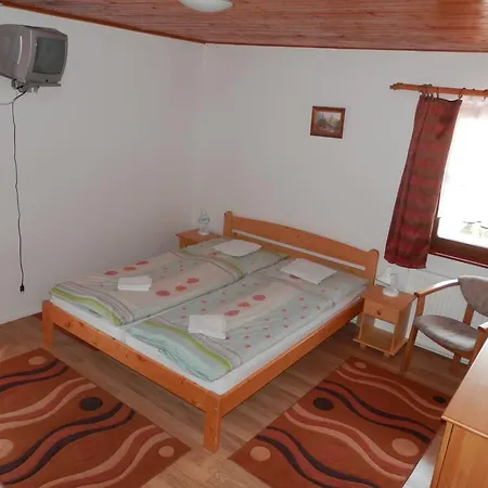 Starek 3*
